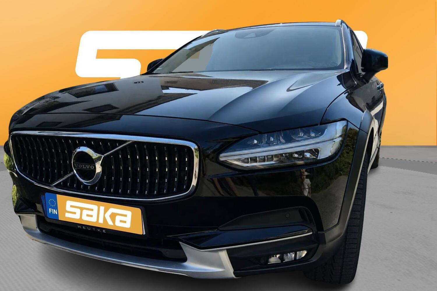 Volvo V90 Cross Country vaihtoauto