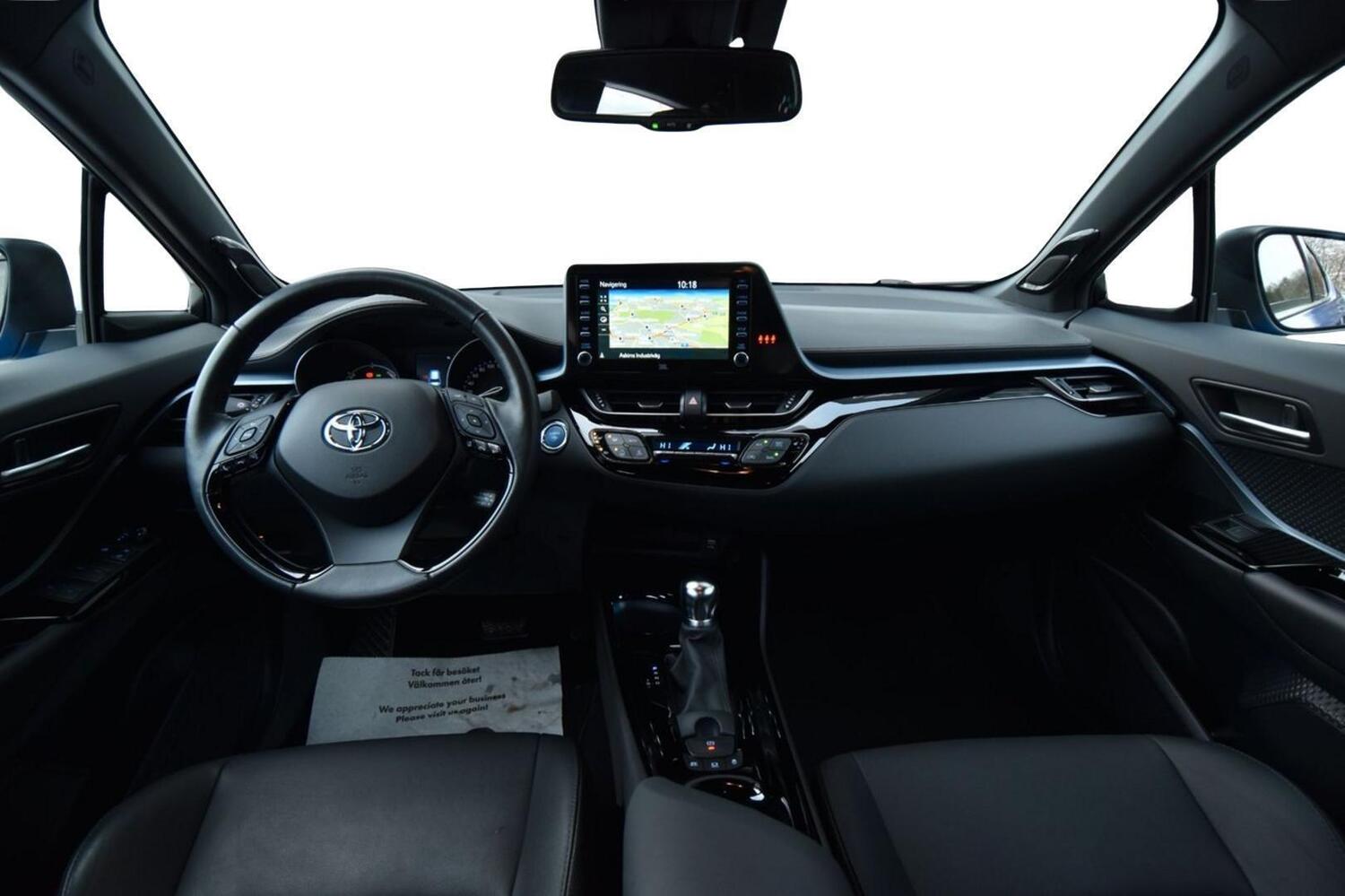 Toyota C-HR vaihtoauto