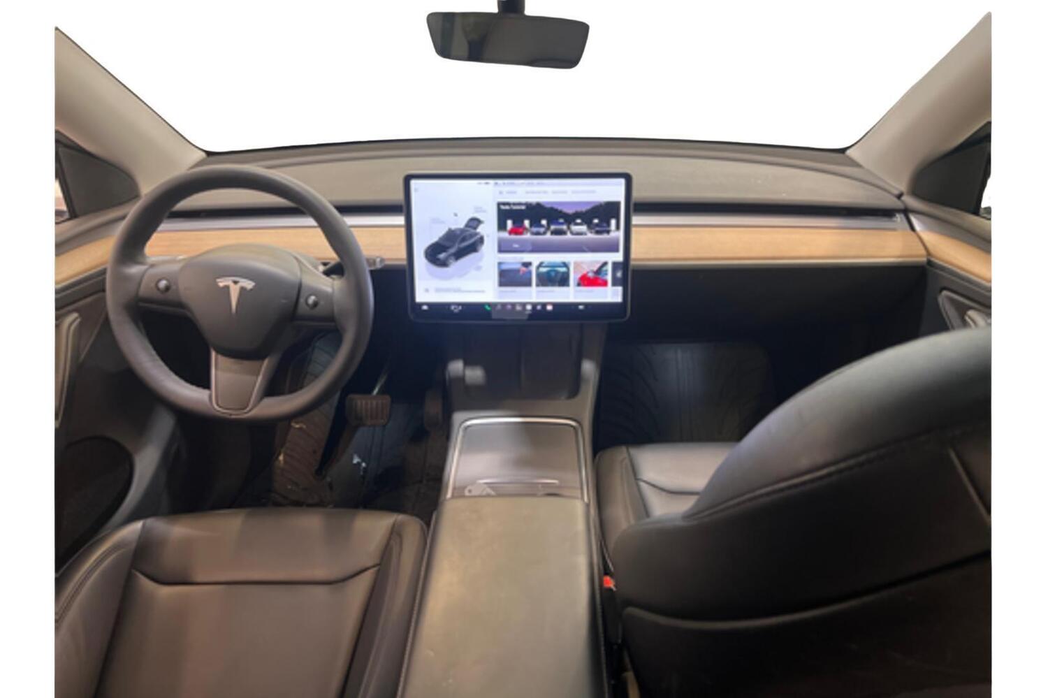 Tesla Model Y vaihtoauto
