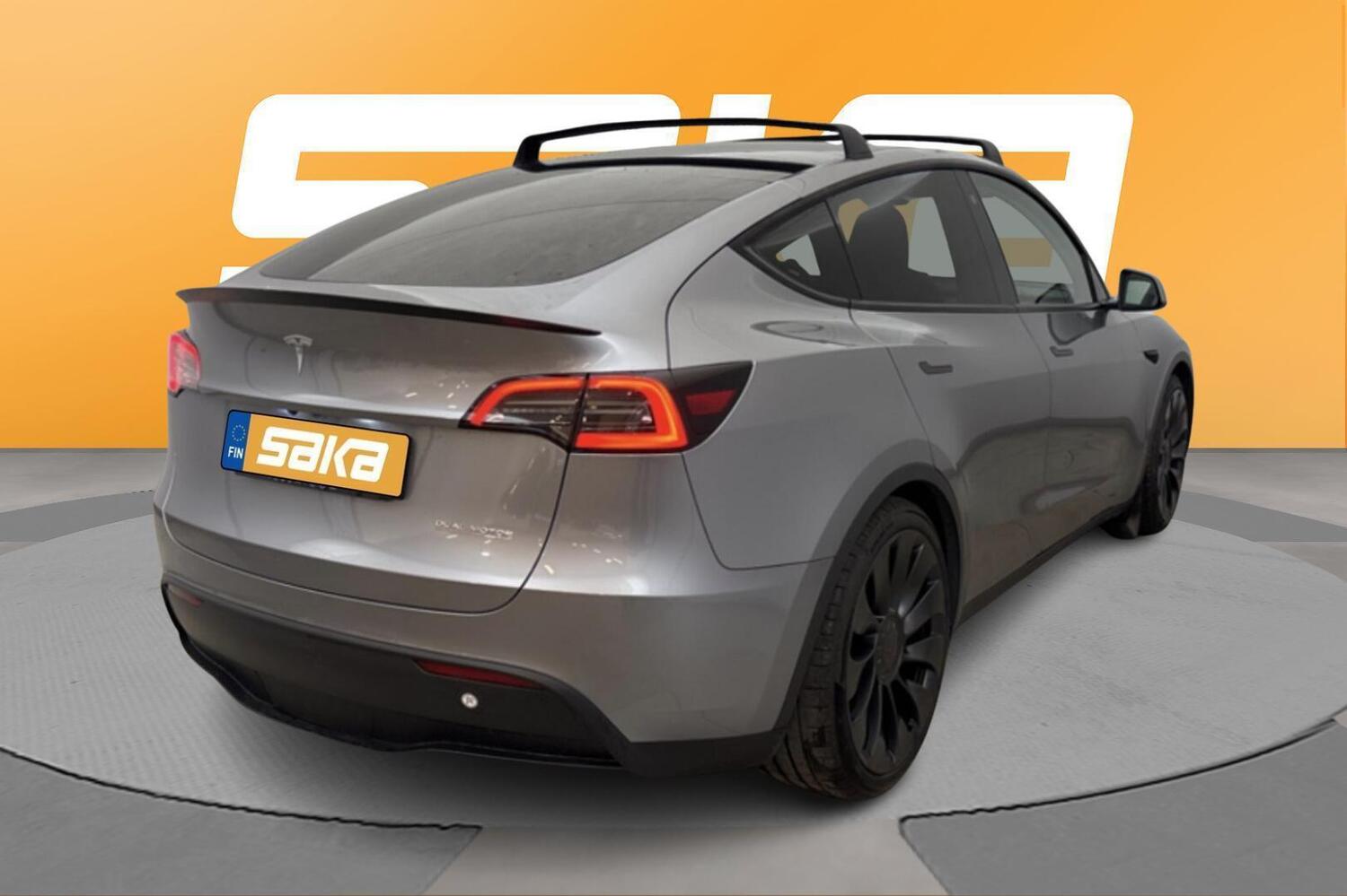 Tesla Model Y vaihtoauto