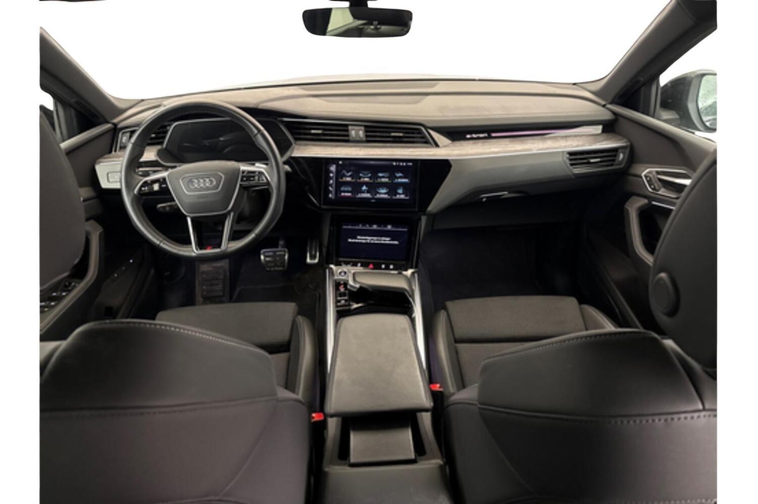 Audi Q8 e-tron vaihtoauto