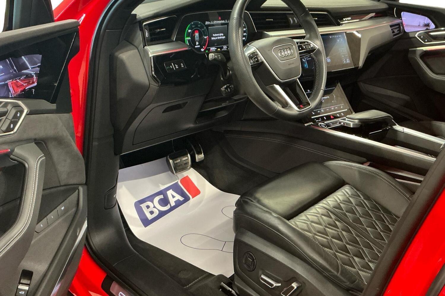 Audi Q8 e-tron vaihtoauto