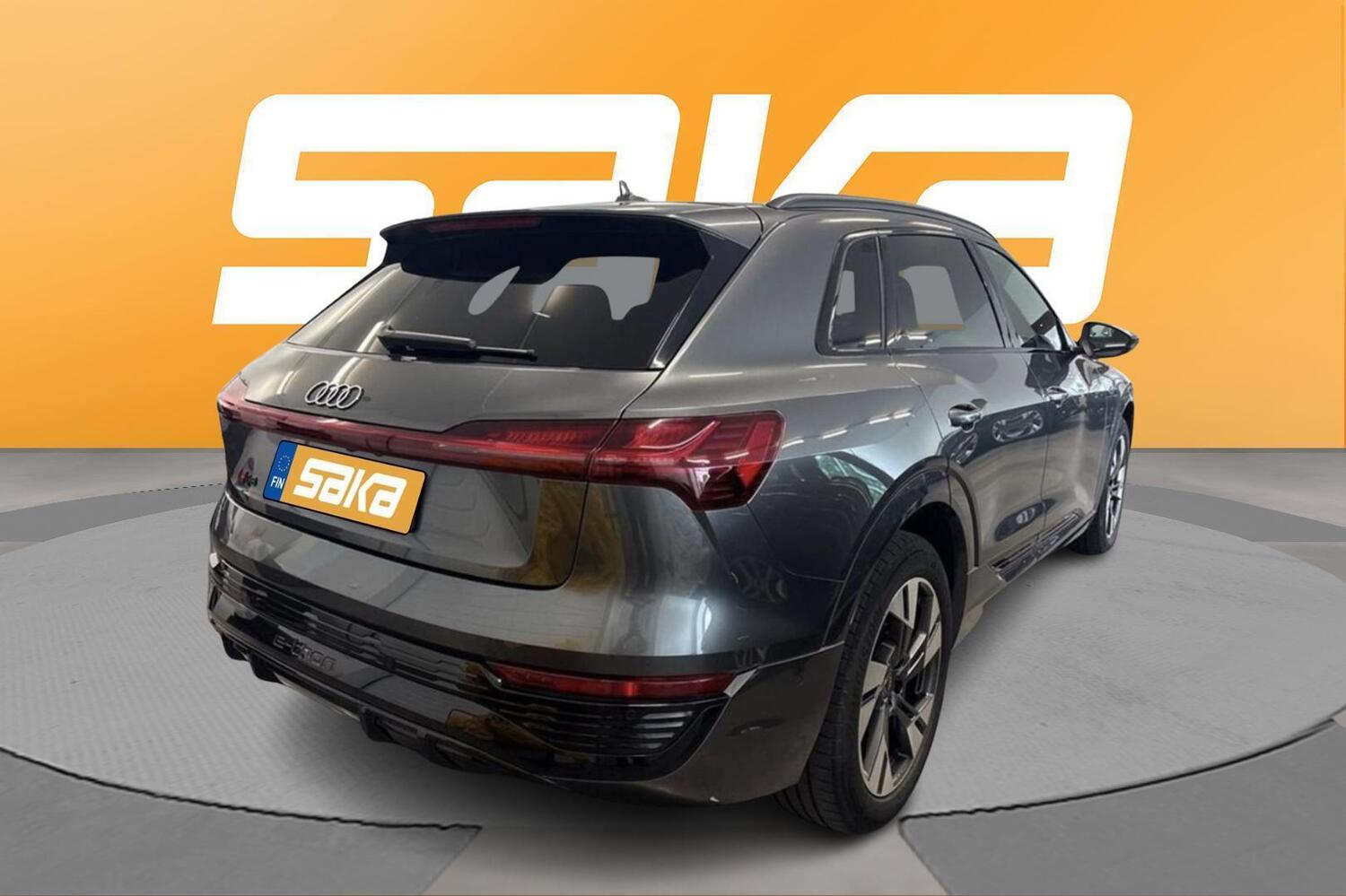 Audi Q8 e-tron vaihtoauto