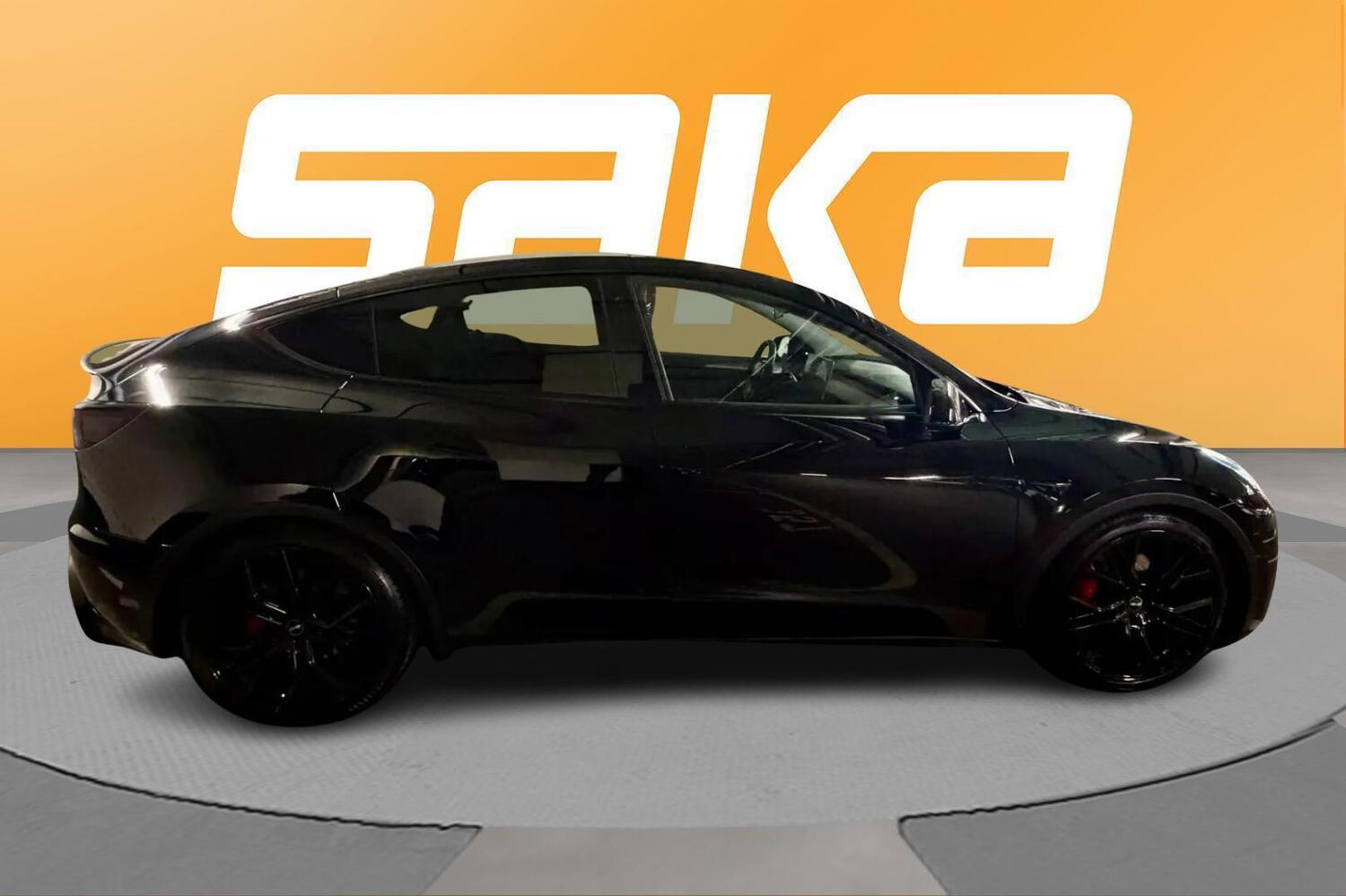 Tesla Model Y vaihtoauto