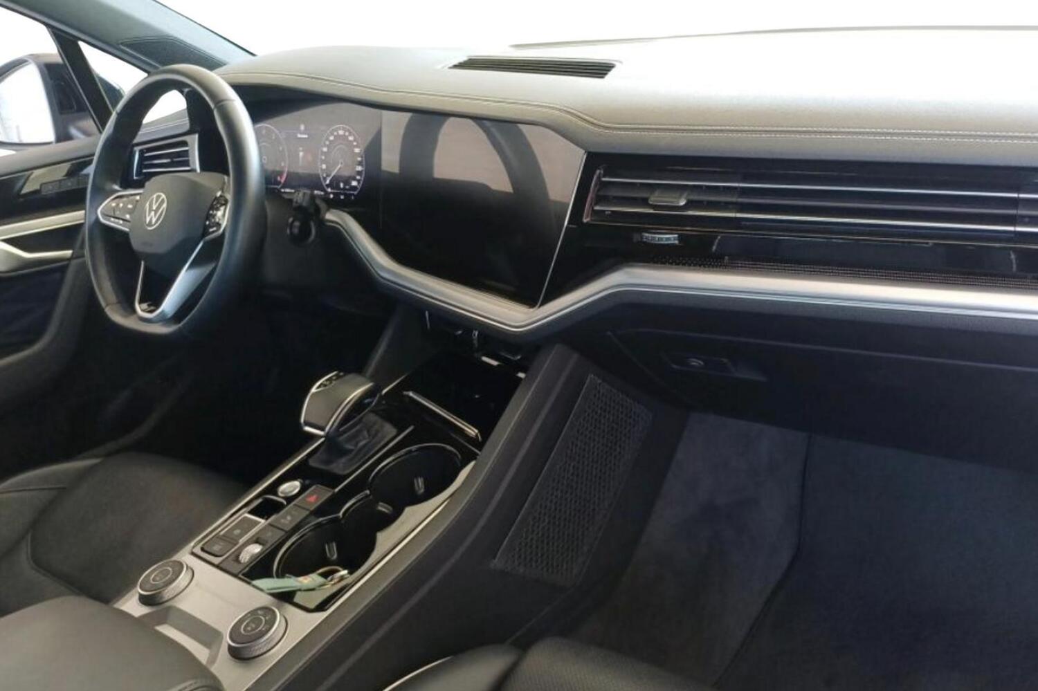 Volkswagen Touareg vaihtoauto
