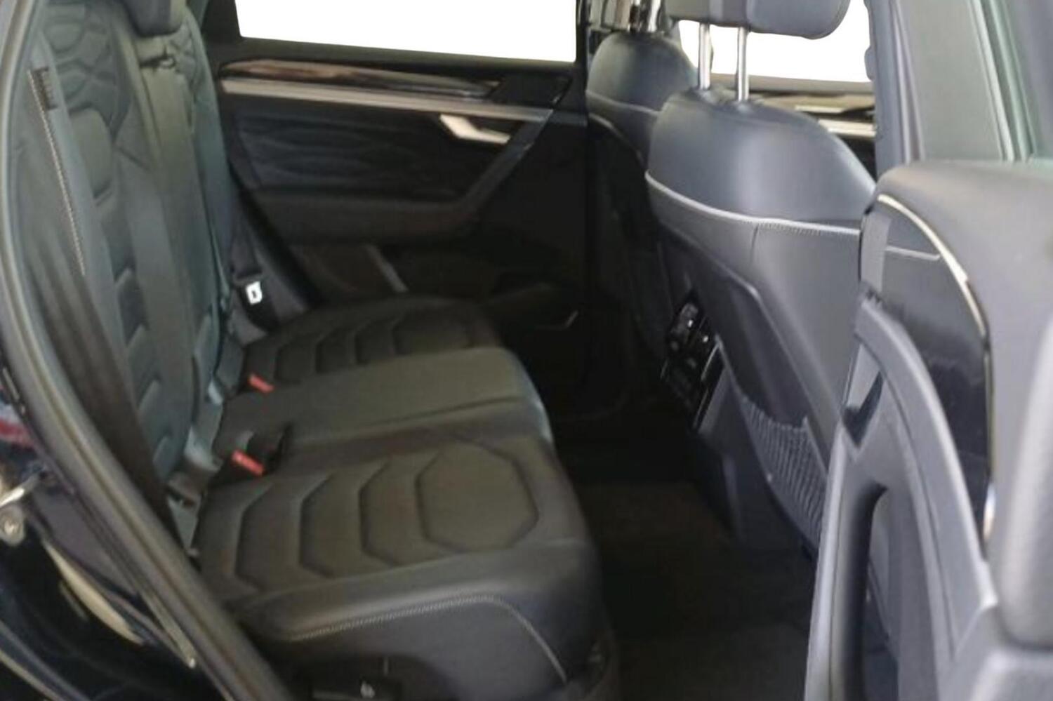 Volkswagen Touareg vaihtoauto