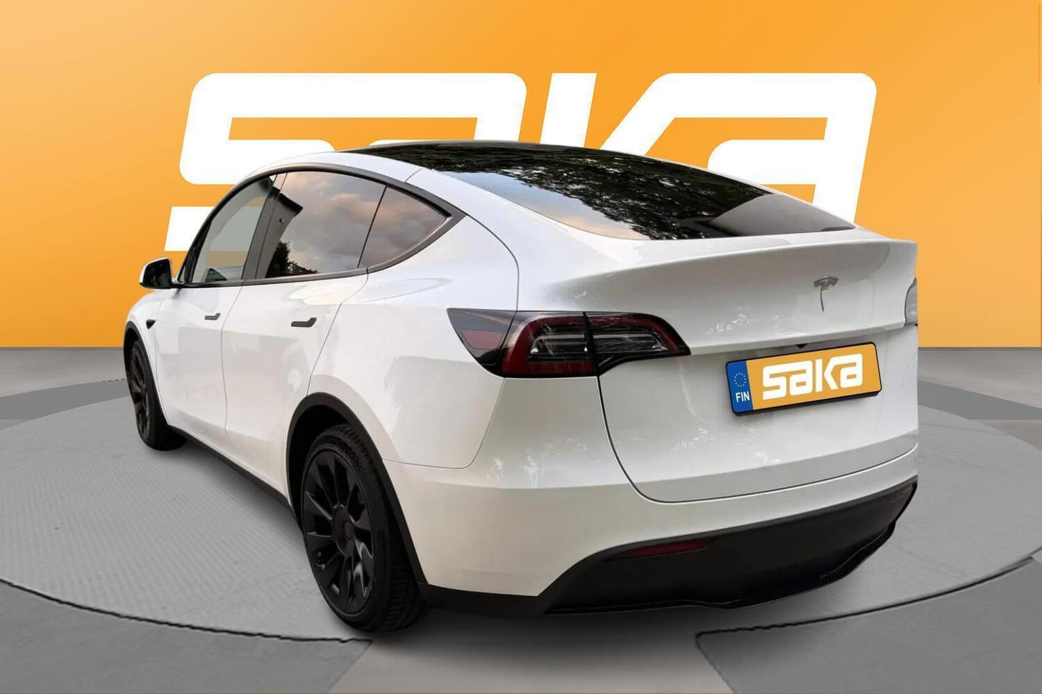 Tesla Model Y vaihtoauto