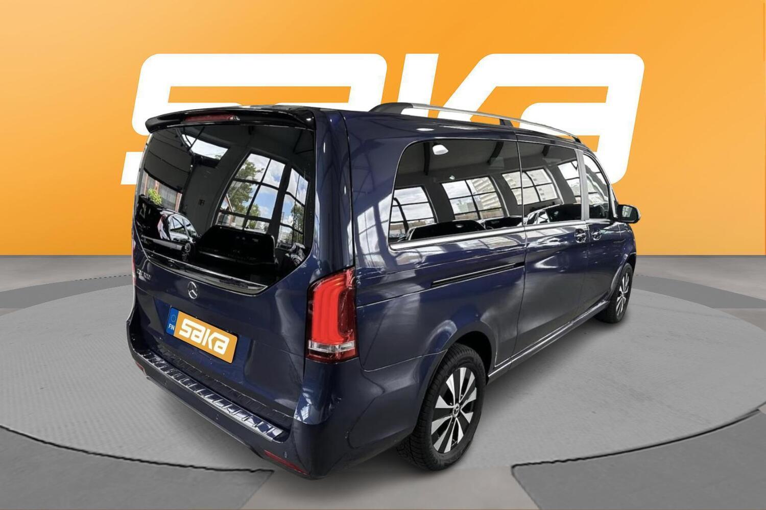 Mercedes-Benz EQV vaihtoauto