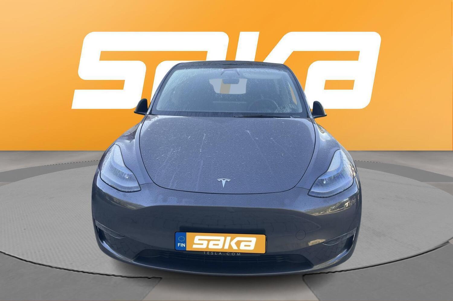 Tesla Model Y vaihtoauto