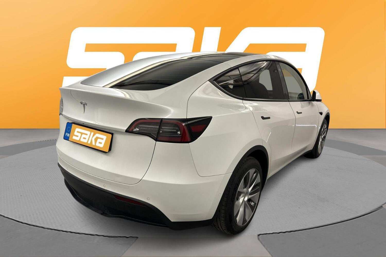 Tesla Model Y vaihtoauto