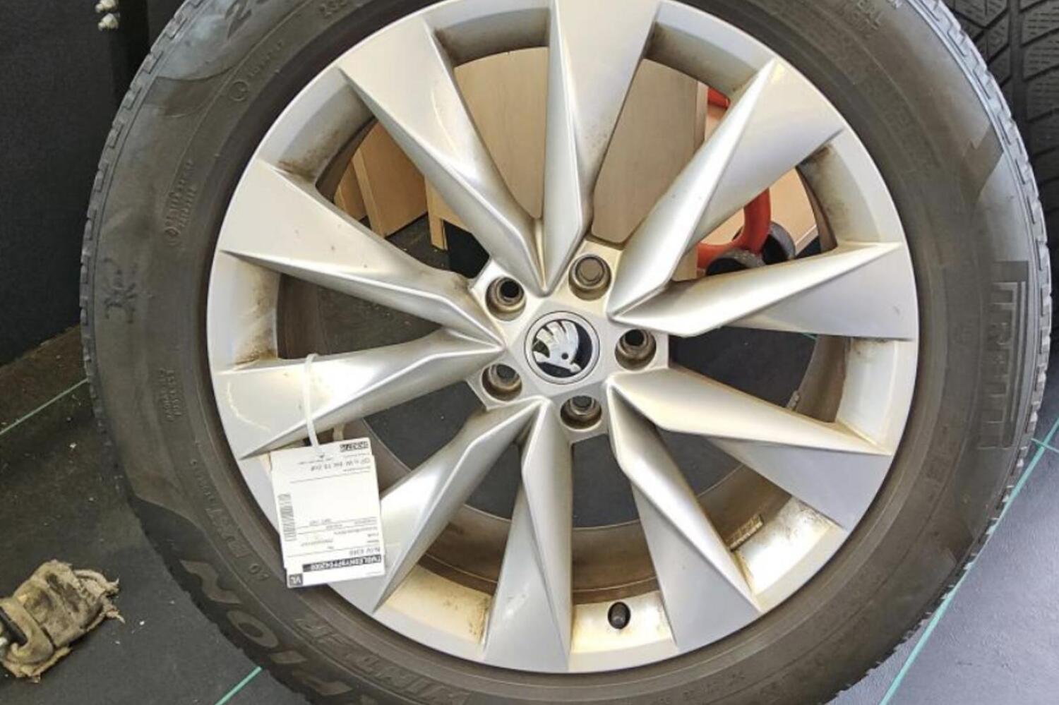 Skoda Enyaq vaihtoauto