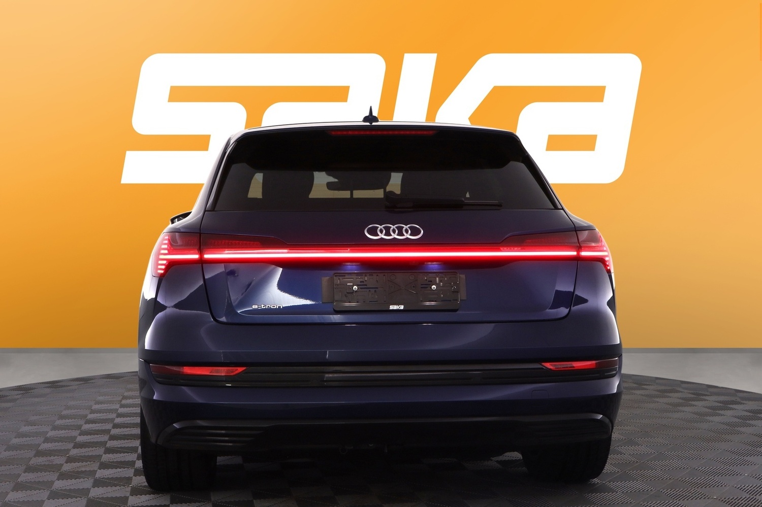 Audi e-tron vaihtoauto