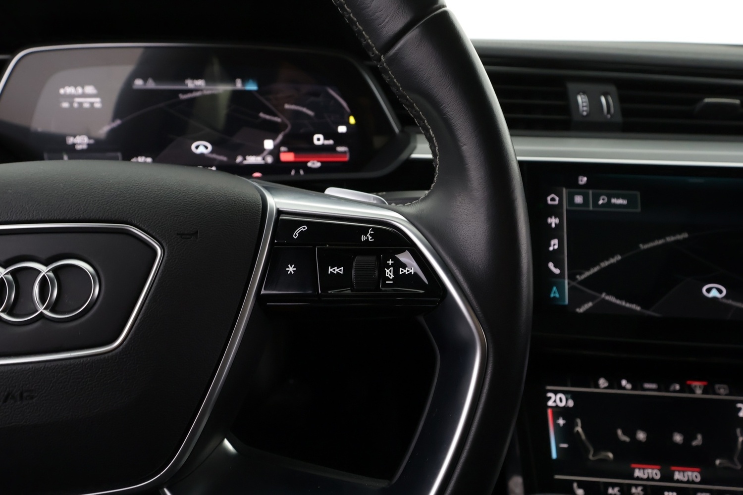 Audi e-tron vaihtoauto