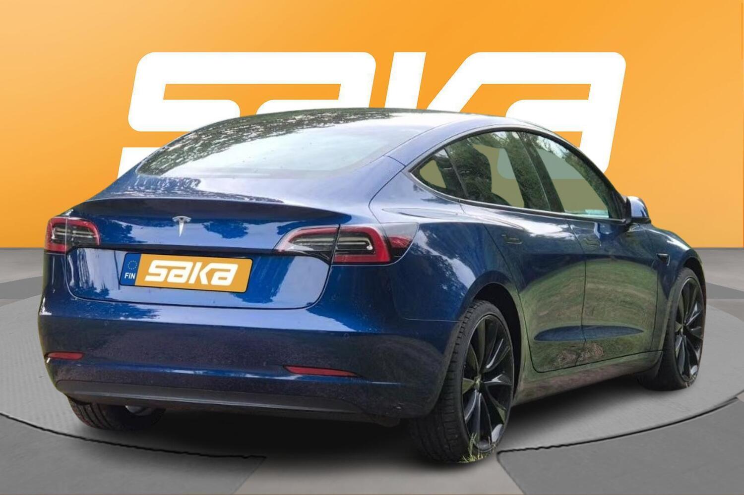 Tesla Model 3 vaihtoauto