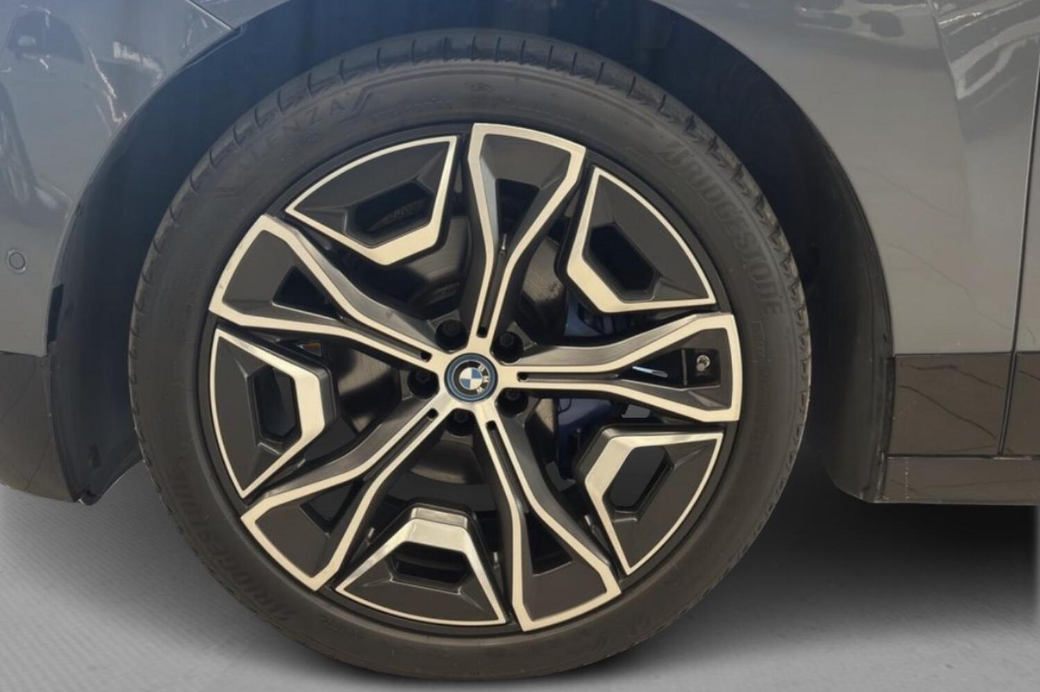 BMW iX vaihtoauto