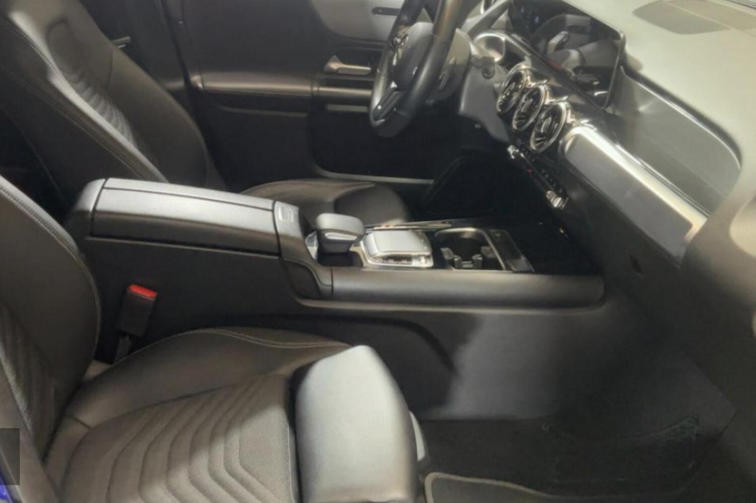 Mercedes-Benz GLB vaihtoauto