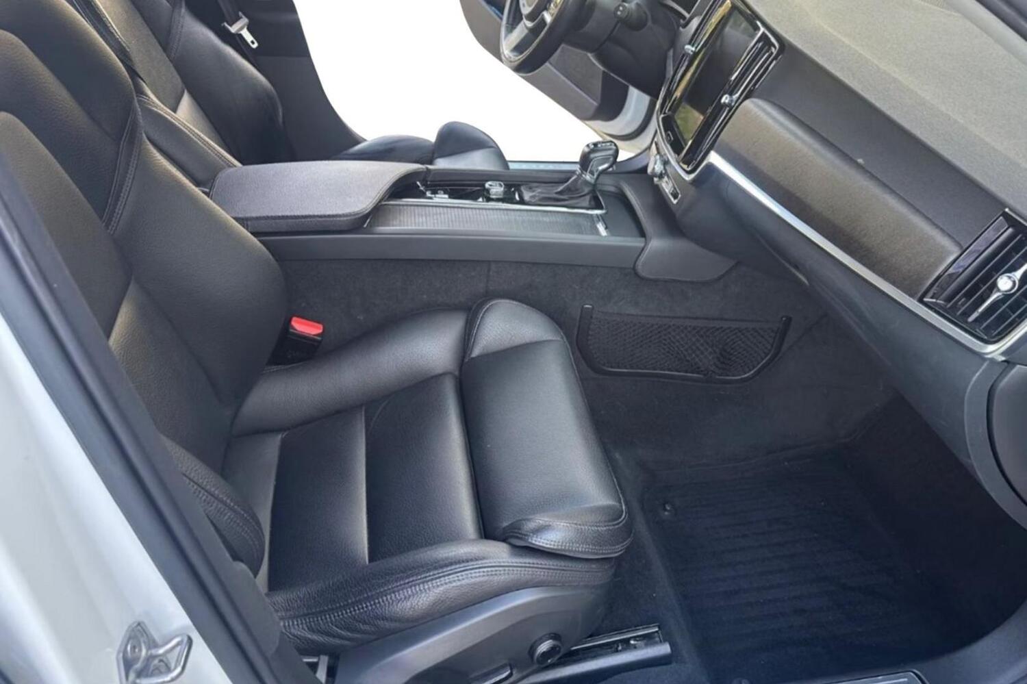 Volvo V90 Cross Country vaihtoauto