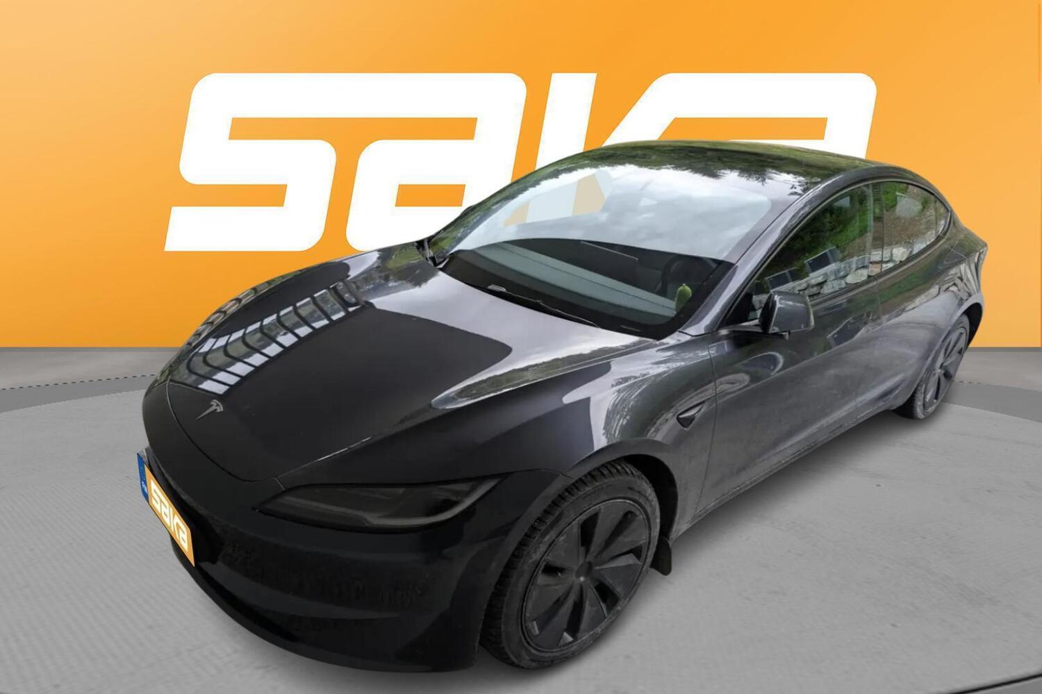 Tesla Model 3 vaihtoauto
