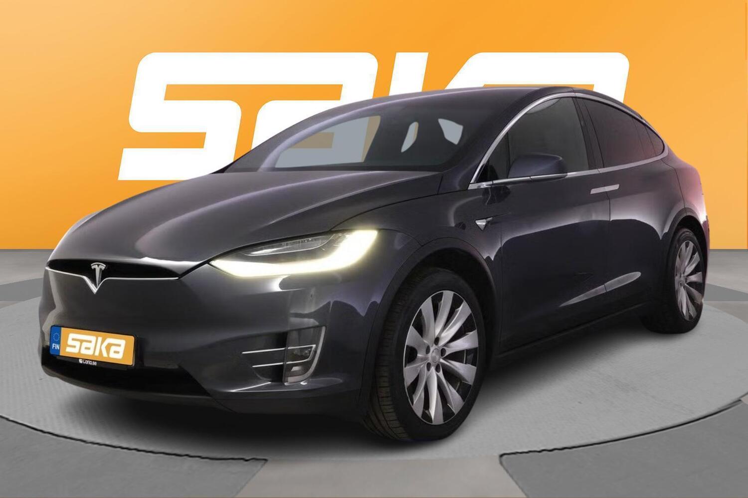 Tesla Model X vaihtoauto