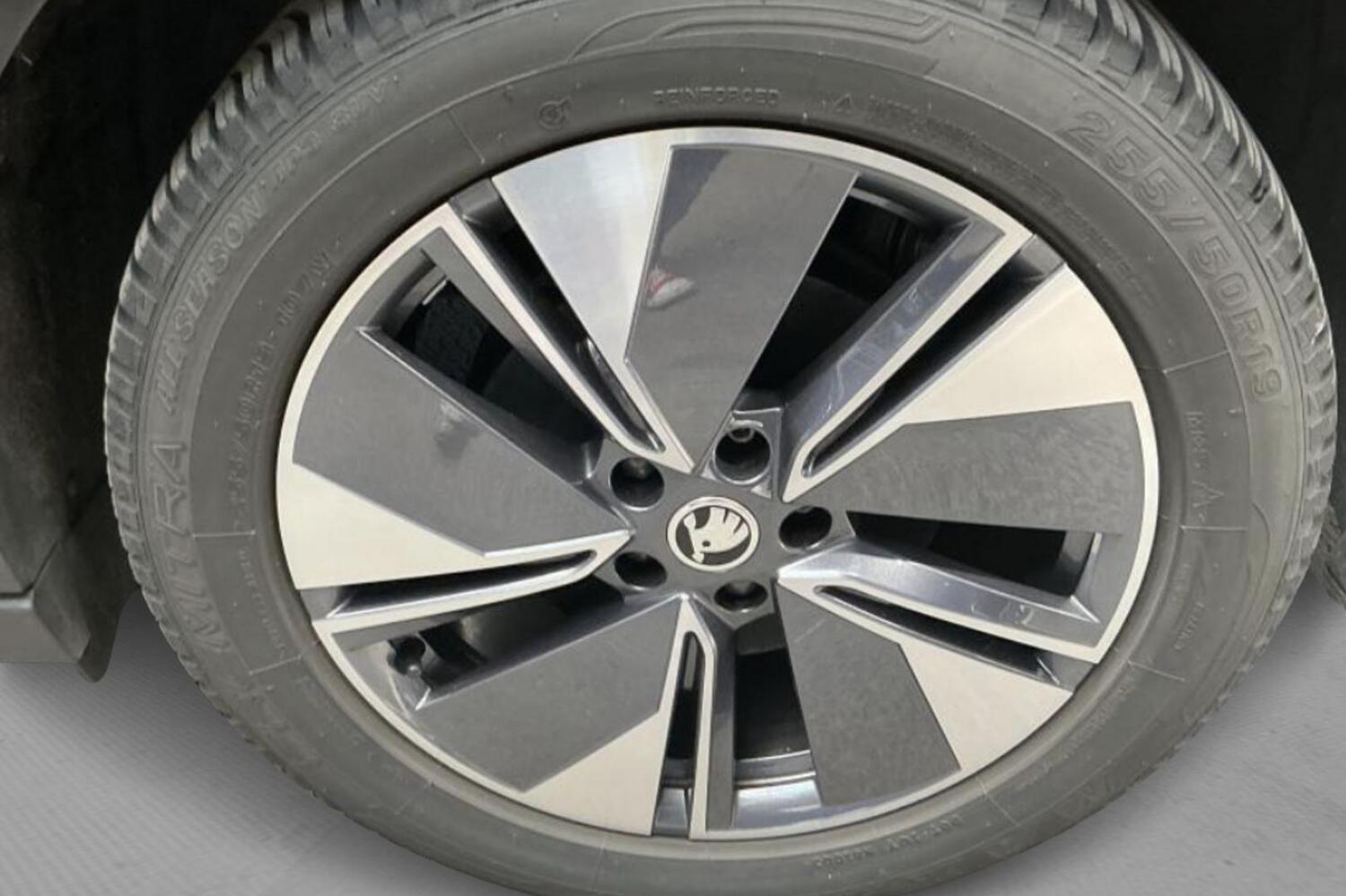 Skoda Enyaq vaihtoauto