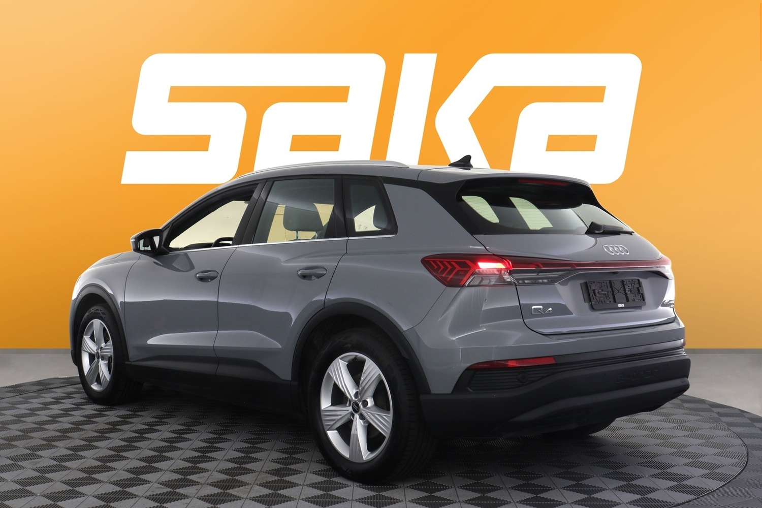 Audi Q4 e-tron vaihtoauto