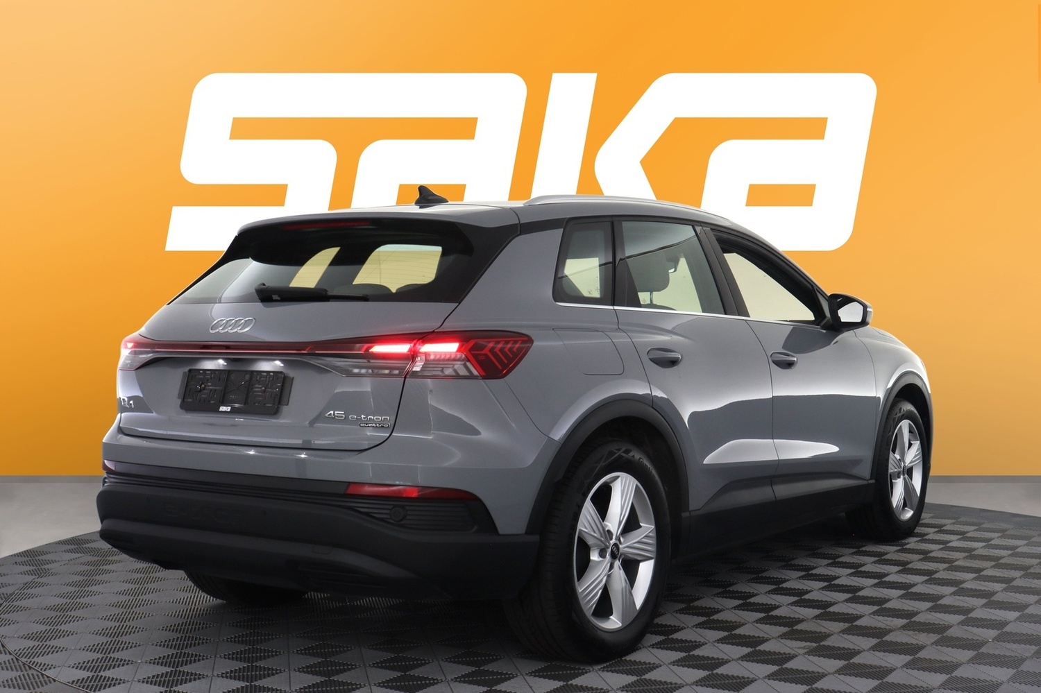 Audi Q4 e-tron vaihtoauto