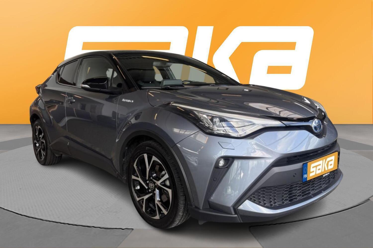 Toyota C-HR vaihtoauto