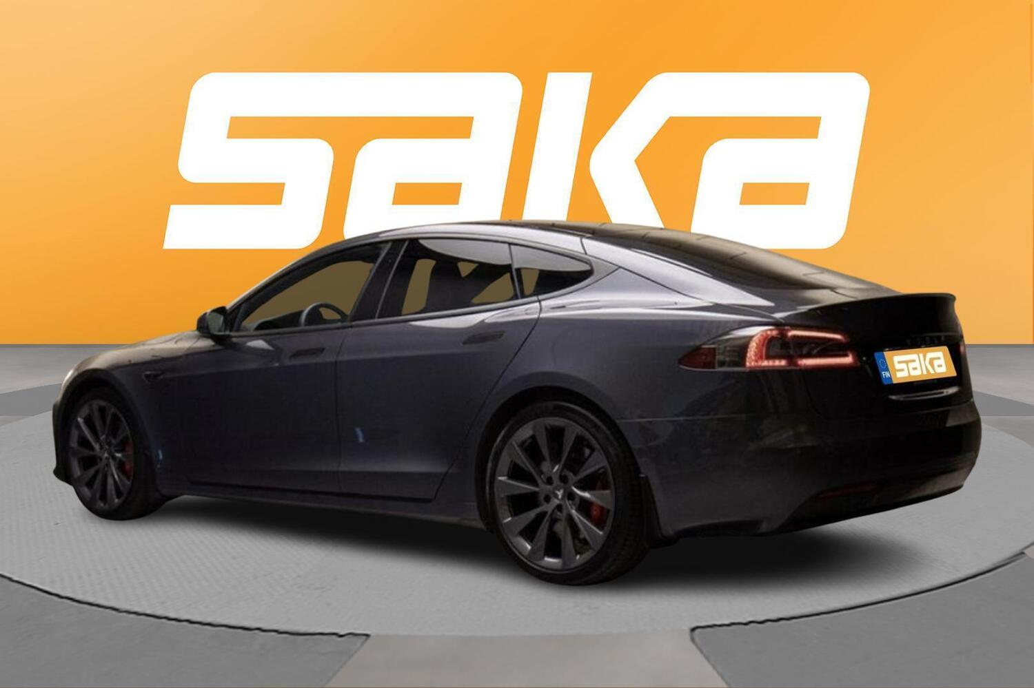 Tesla Model S vaihtoauto