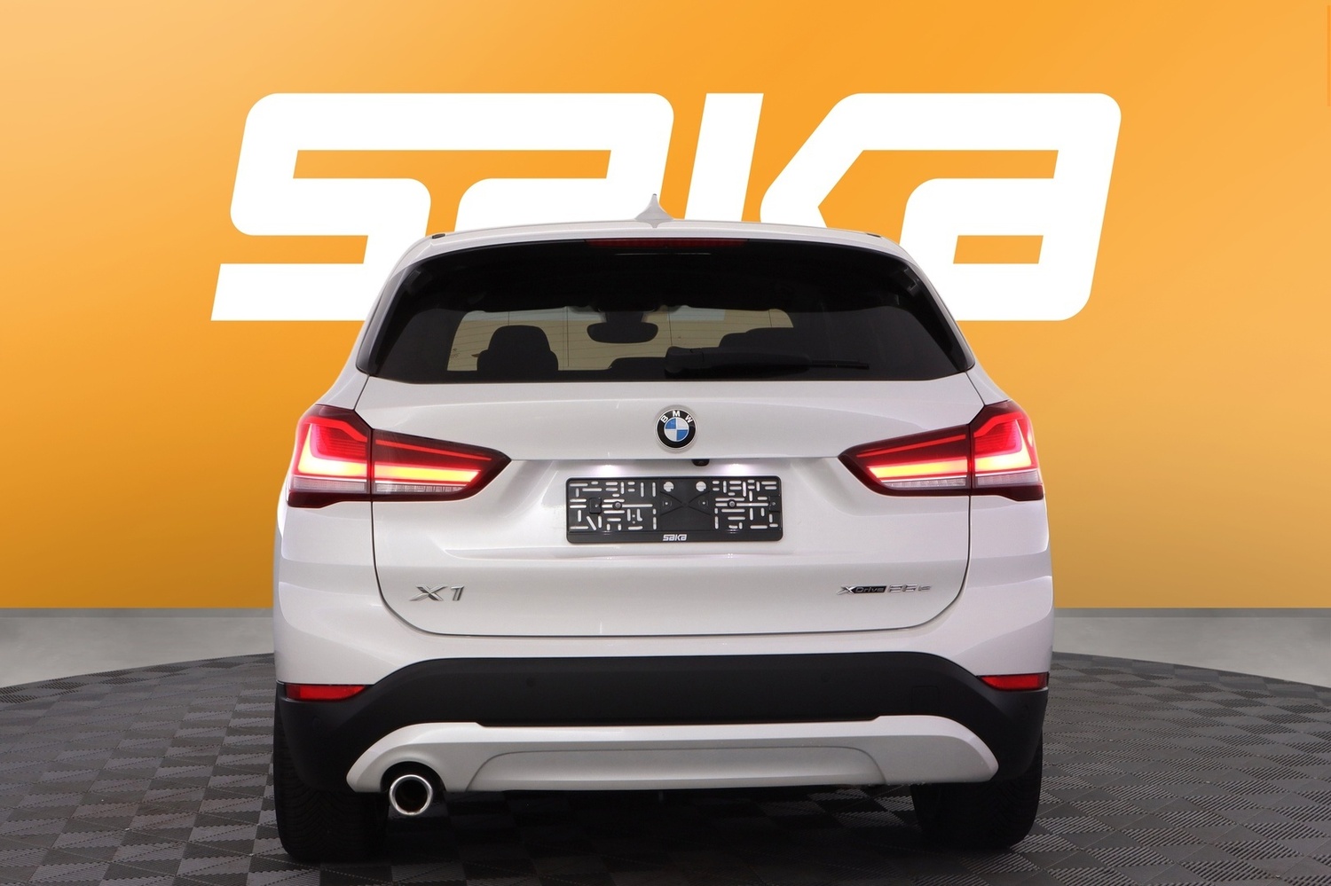 BMW X1 vaihtoauto
