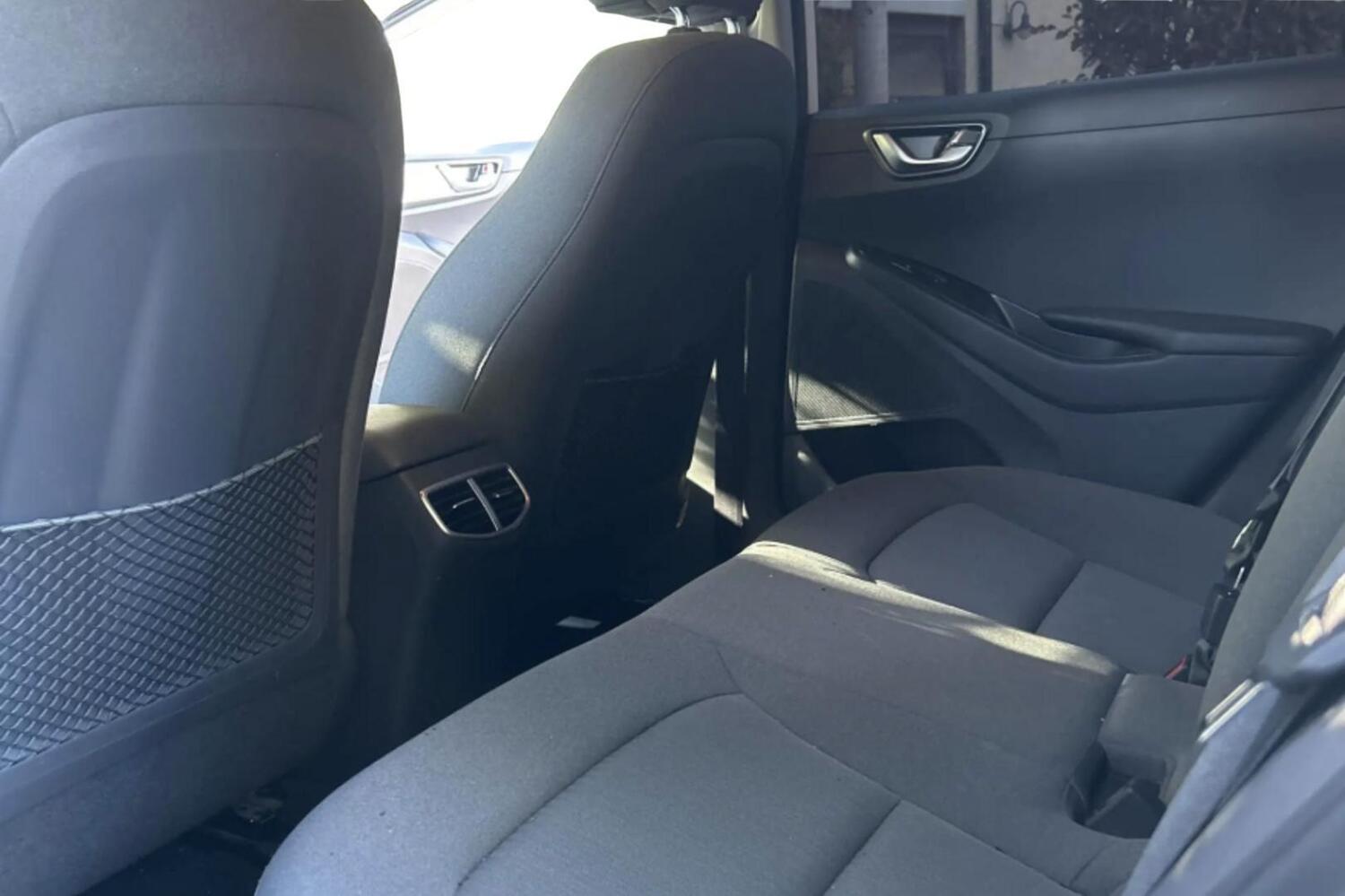 Hyundai IONIQ electric vaihtoauto