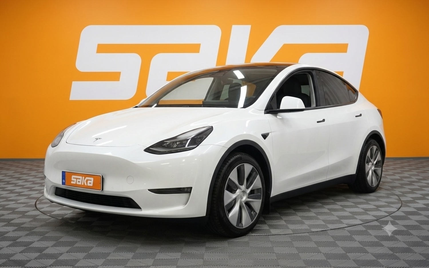 Tesla Model Y vaihtoauto