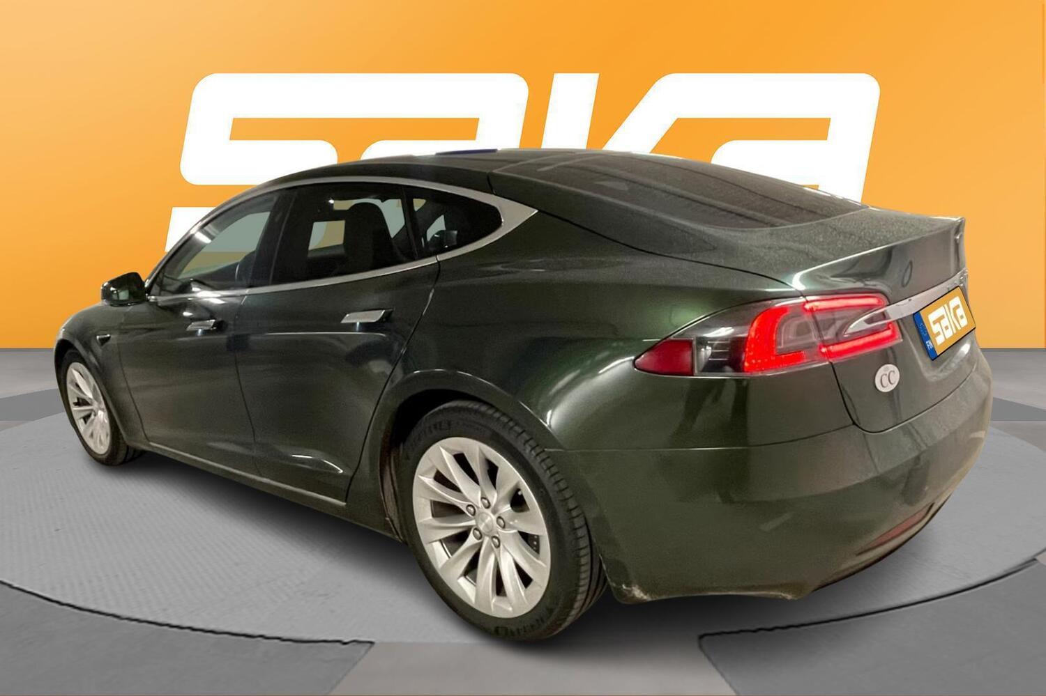 Tesla Model S vaihtoauto
