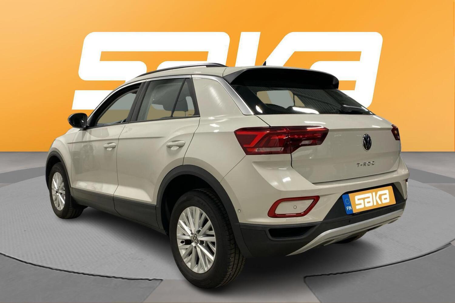 Volkswagen T-Roc vaihtoauto