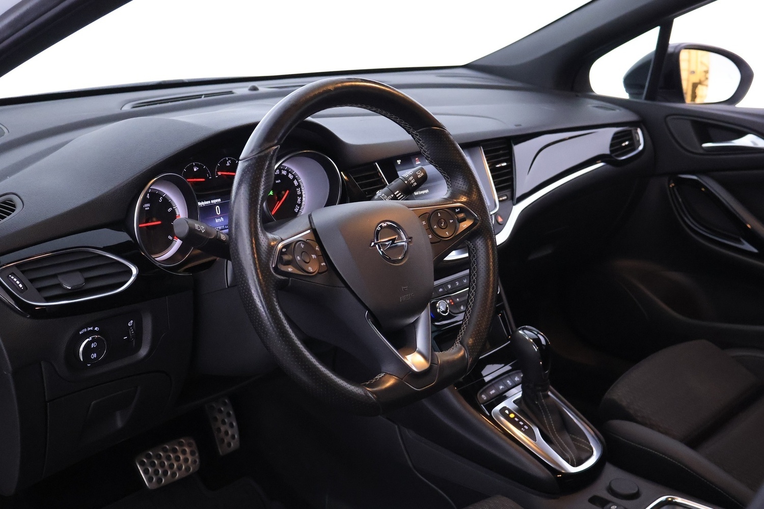 Opel Astra vaihtoauto