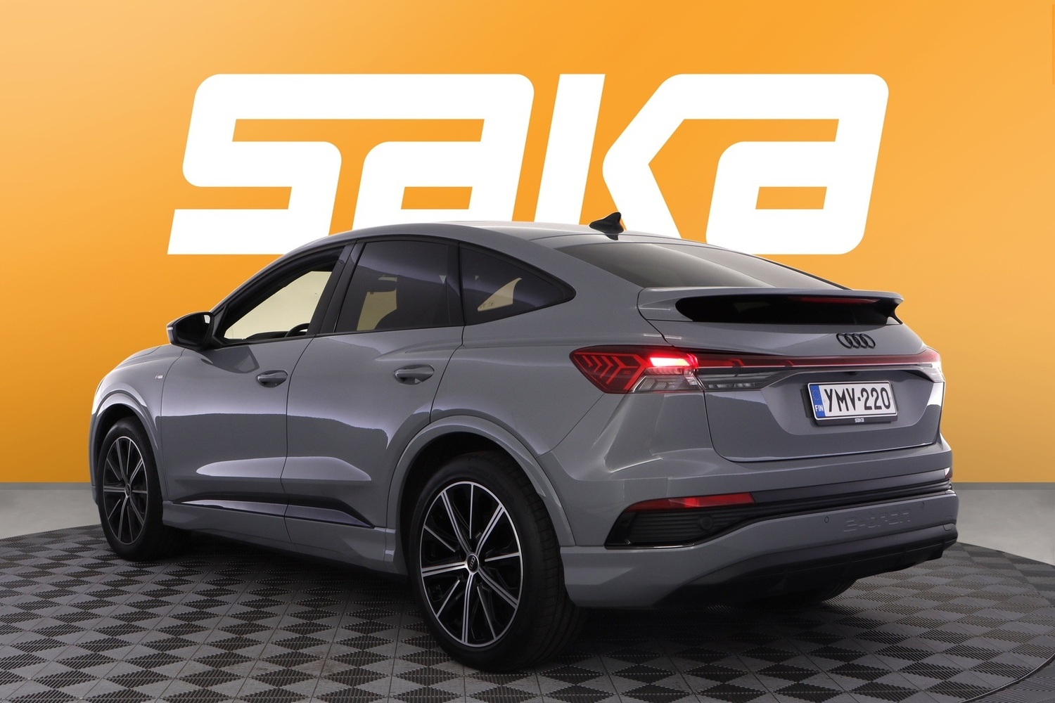 Audi Q4 e-tron vaihtoauto