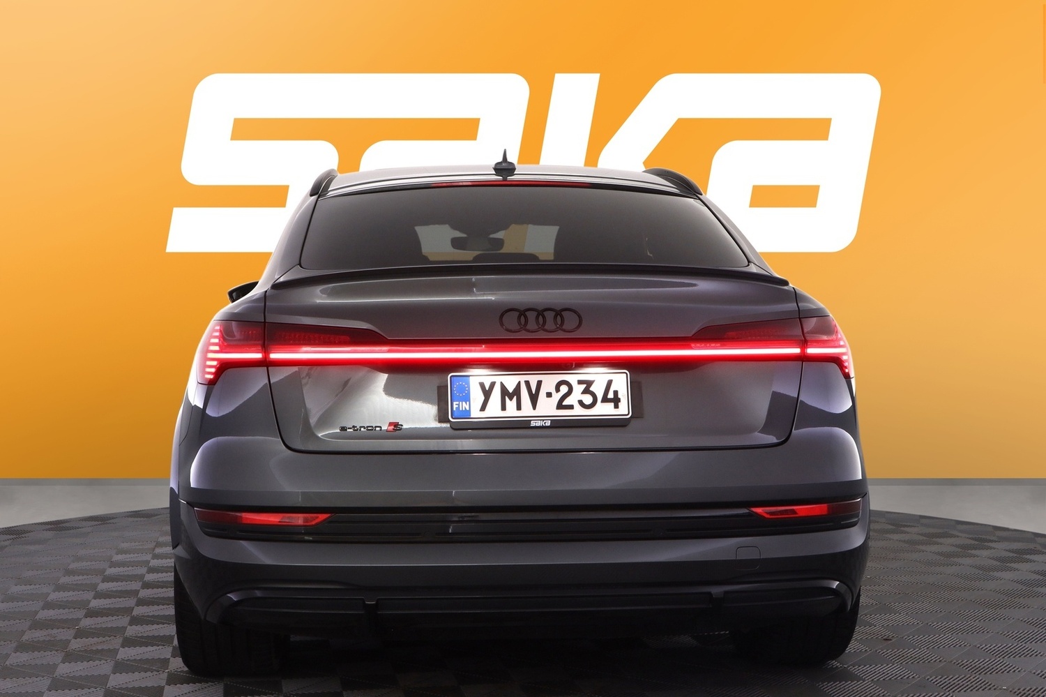 Audi e-tron vaihtoauto