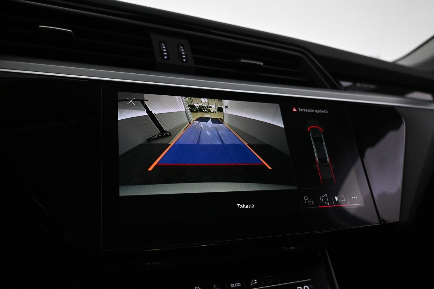 Audi e-tron vaihtoauto