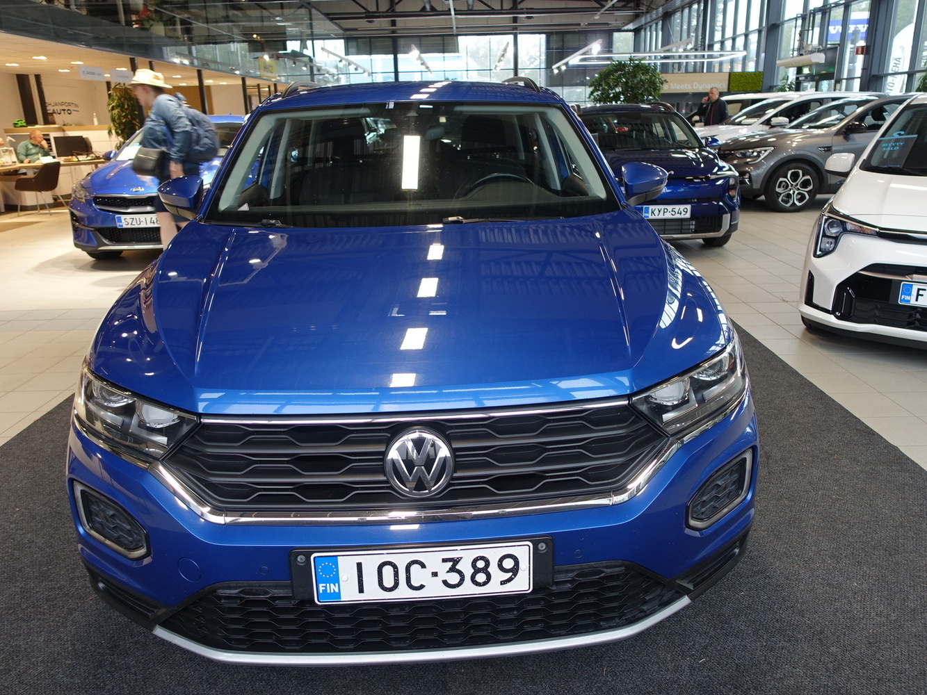 Volkswagen T-Roc vaihtoauto