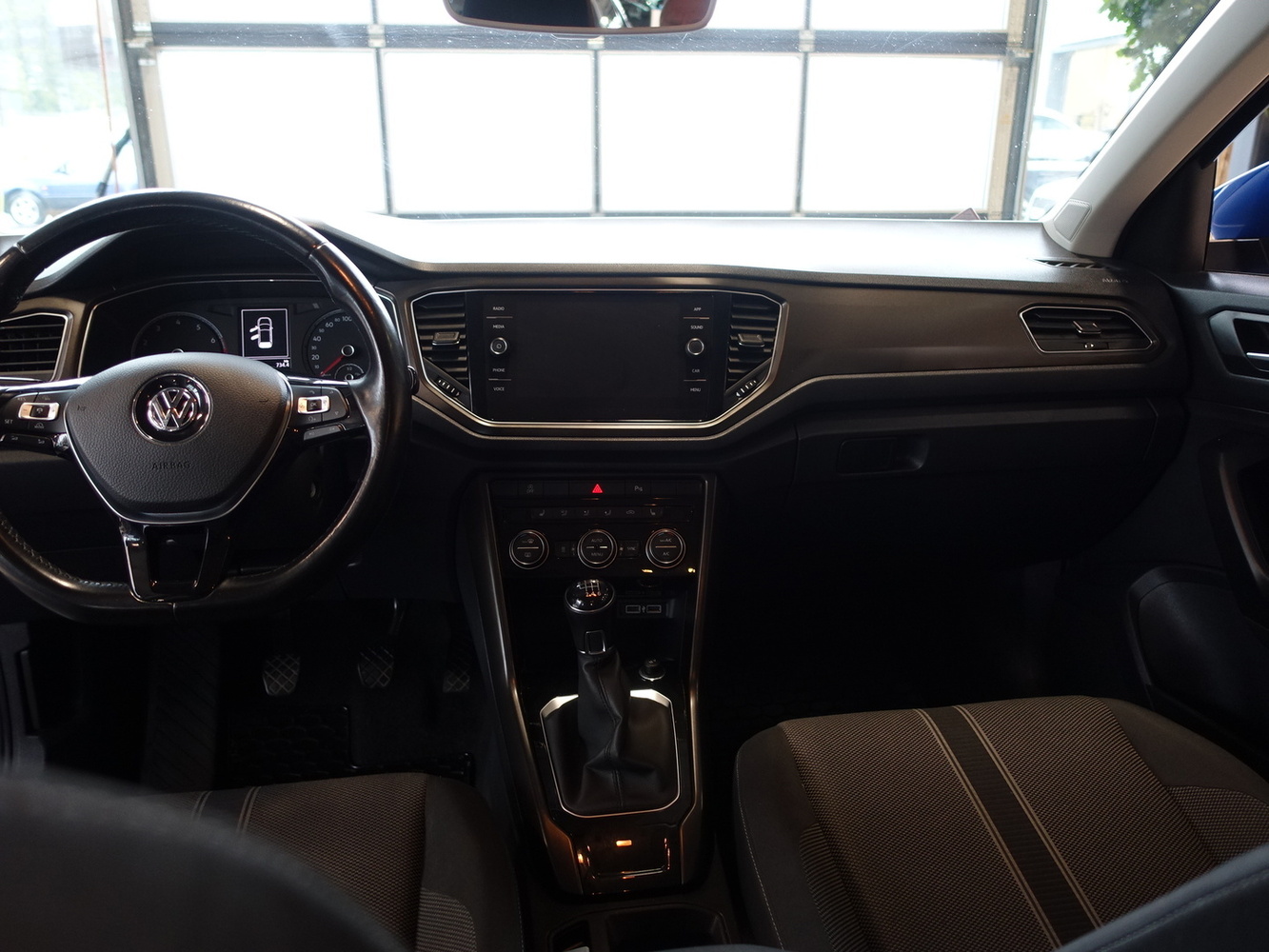 Volkswagen T-Roc vaihtoauto