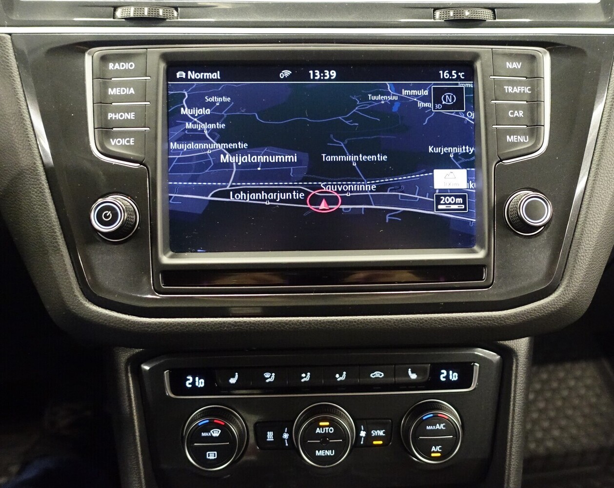 Volkswagen Tiguan vaihtoauto
