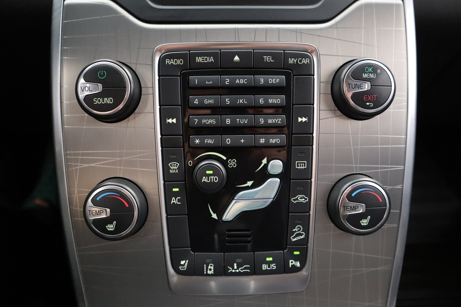 Volvo XC70 vaihtoauto