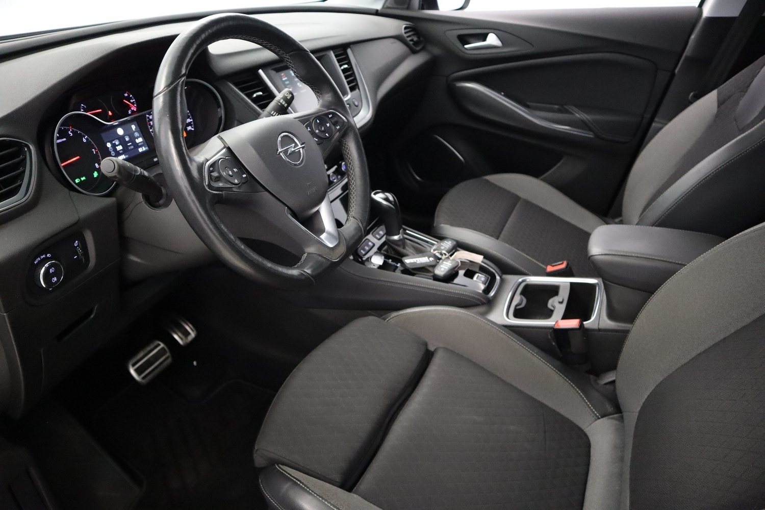 Opel Grandland X vaihtoauto