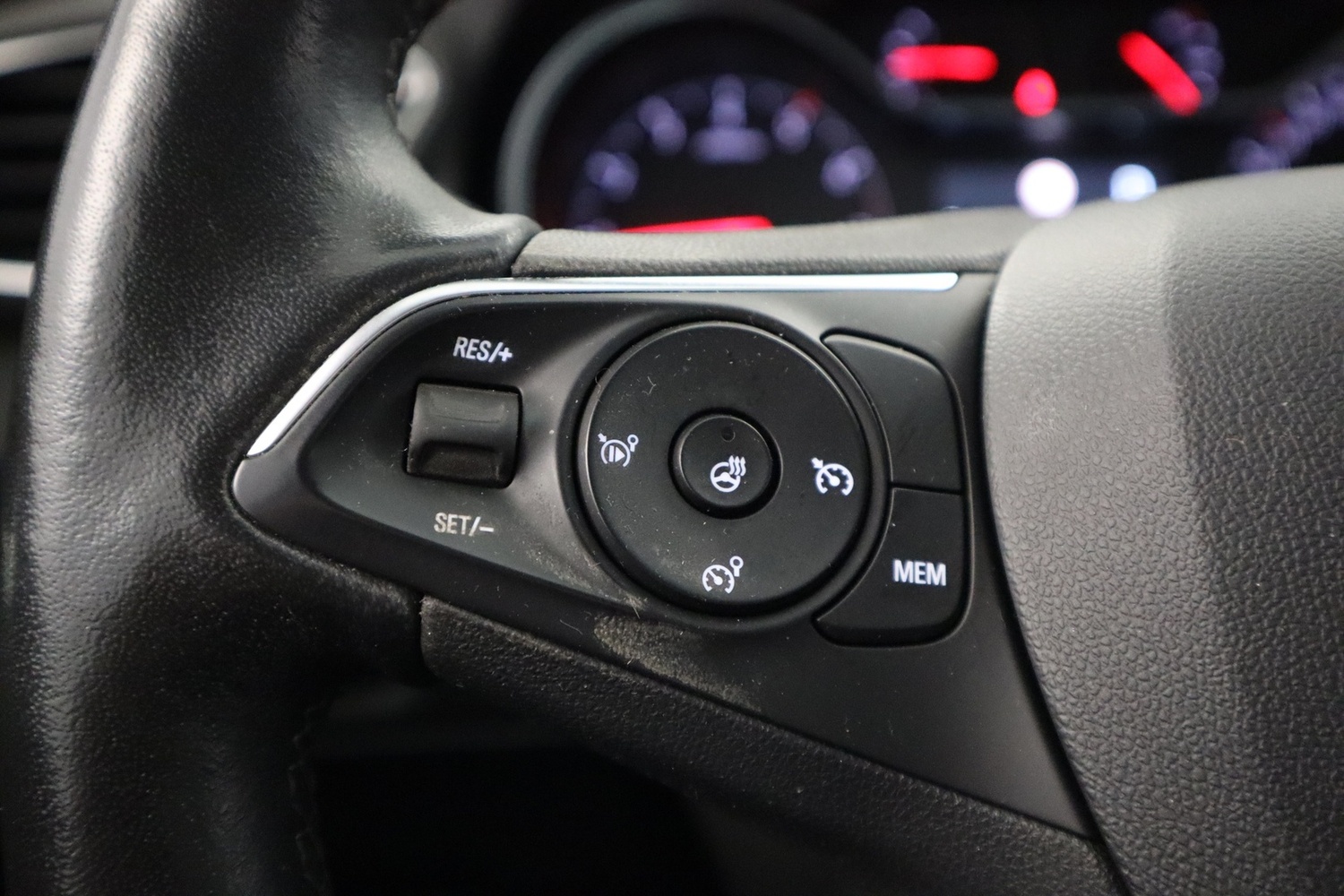 Opel Grandland X vaihtoauto