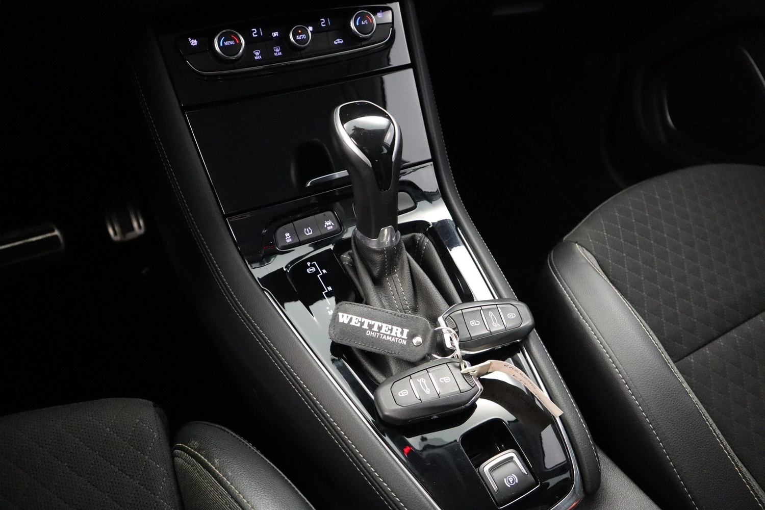 Opel Grandland X vaihtoauto