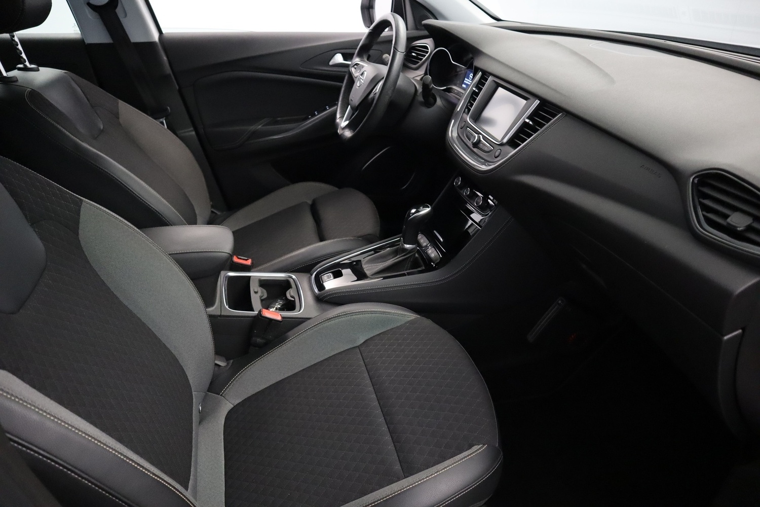 Opel Grandland X vaihtoauto