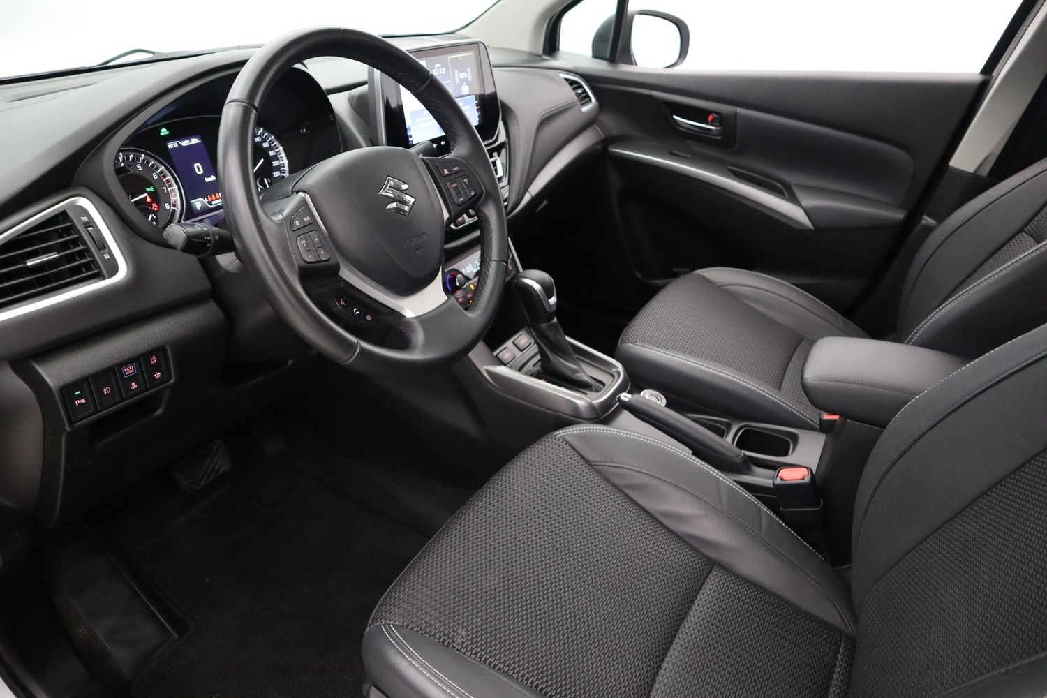 Suzuki S-Cross vaihtoauto