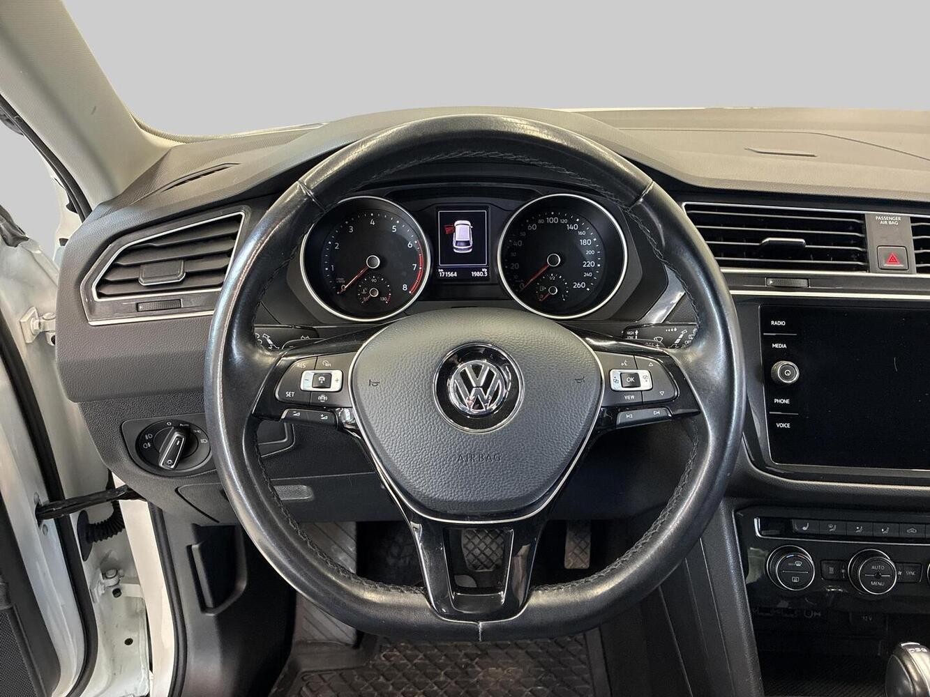 Volkswagen Tiguan vaihtoauto