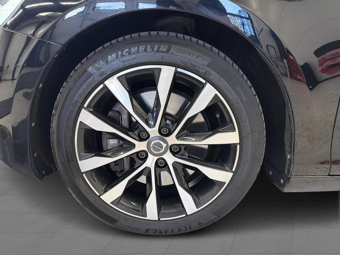 Volvo V40 vaihtoauto
