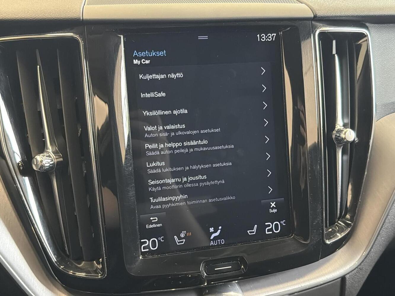 Volvo XC60 vaihtoauto