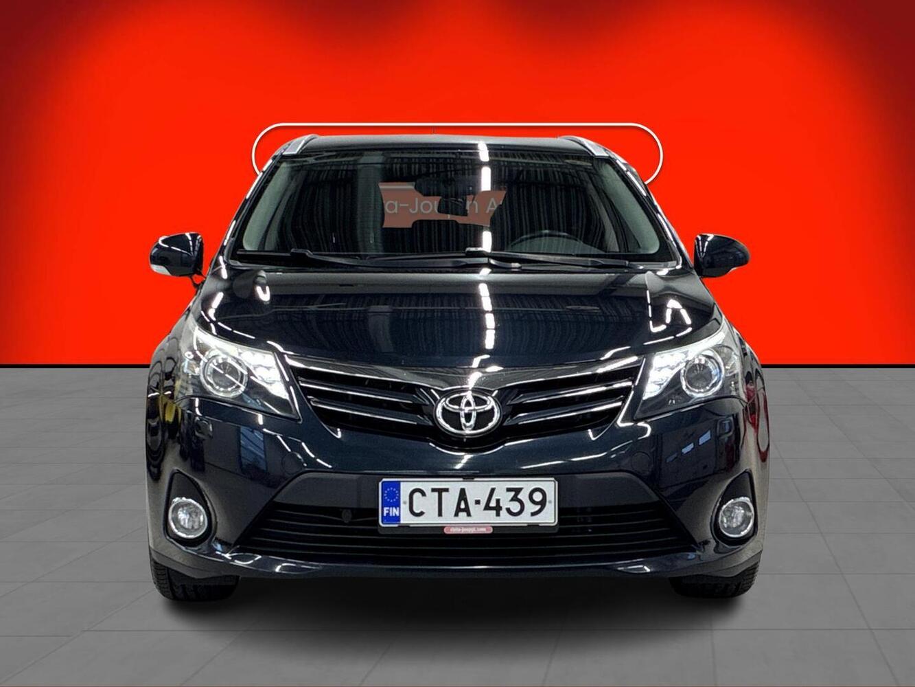 Toyota Avensis vaihtoauto